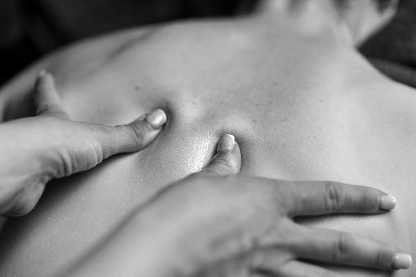 Nurturing Massage Treatment (Rose De Mai) - Relaxing