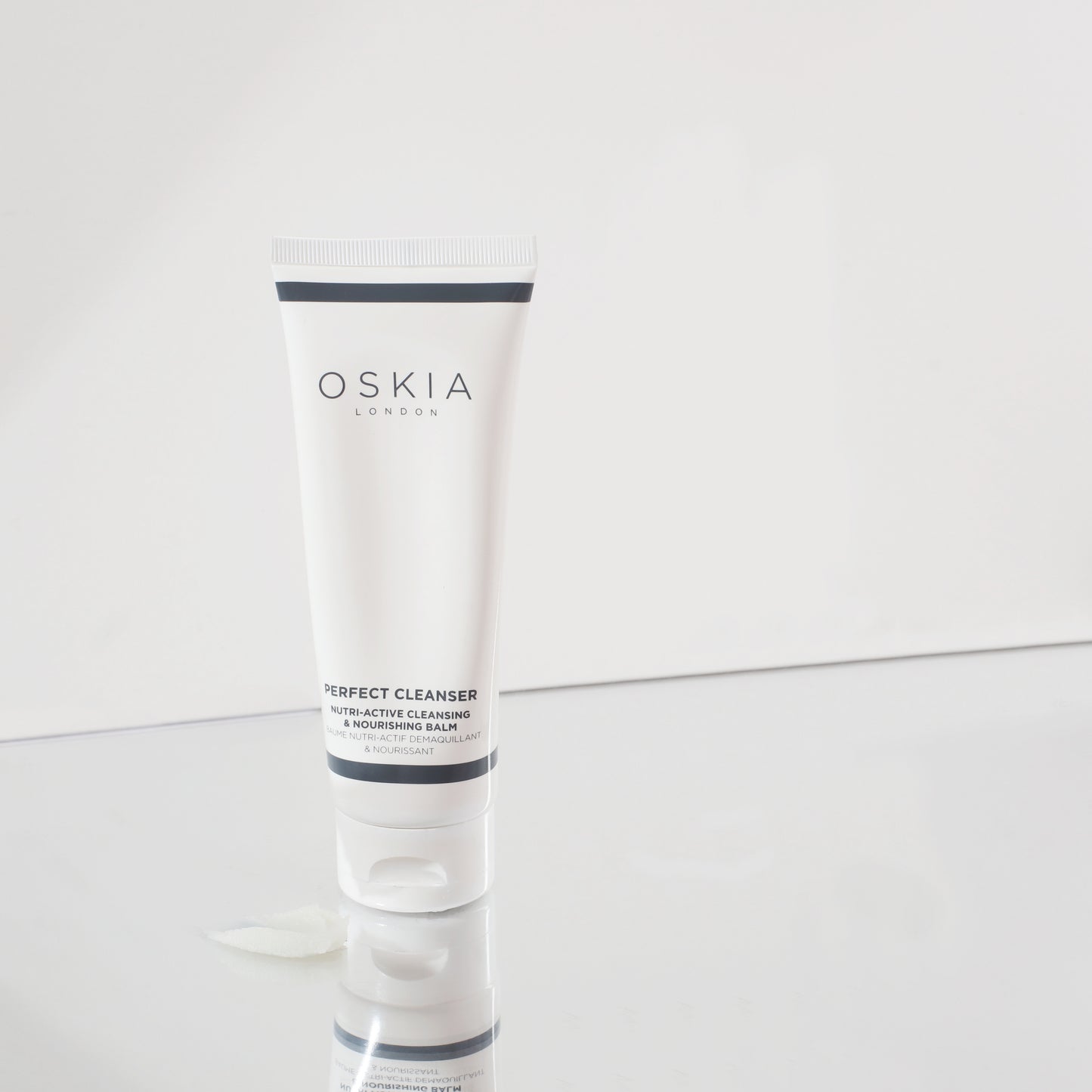 OSKIA Perfect cleanser smudge