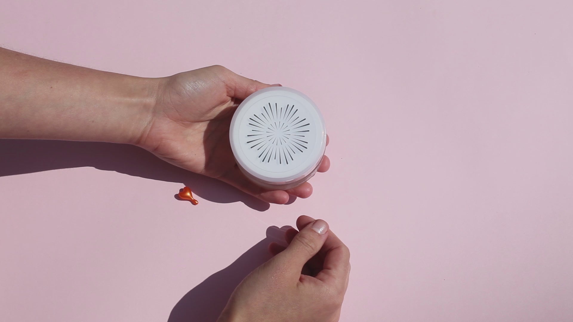 Super C Beauty Capsules - Vitamin C Brightening Serum | OSKIA